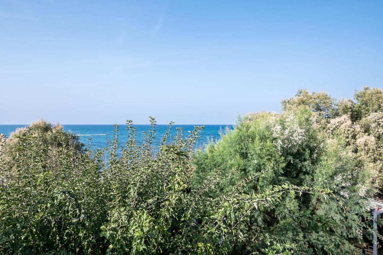 Angela Beach Aparthotel Platanias  Exterior photo
