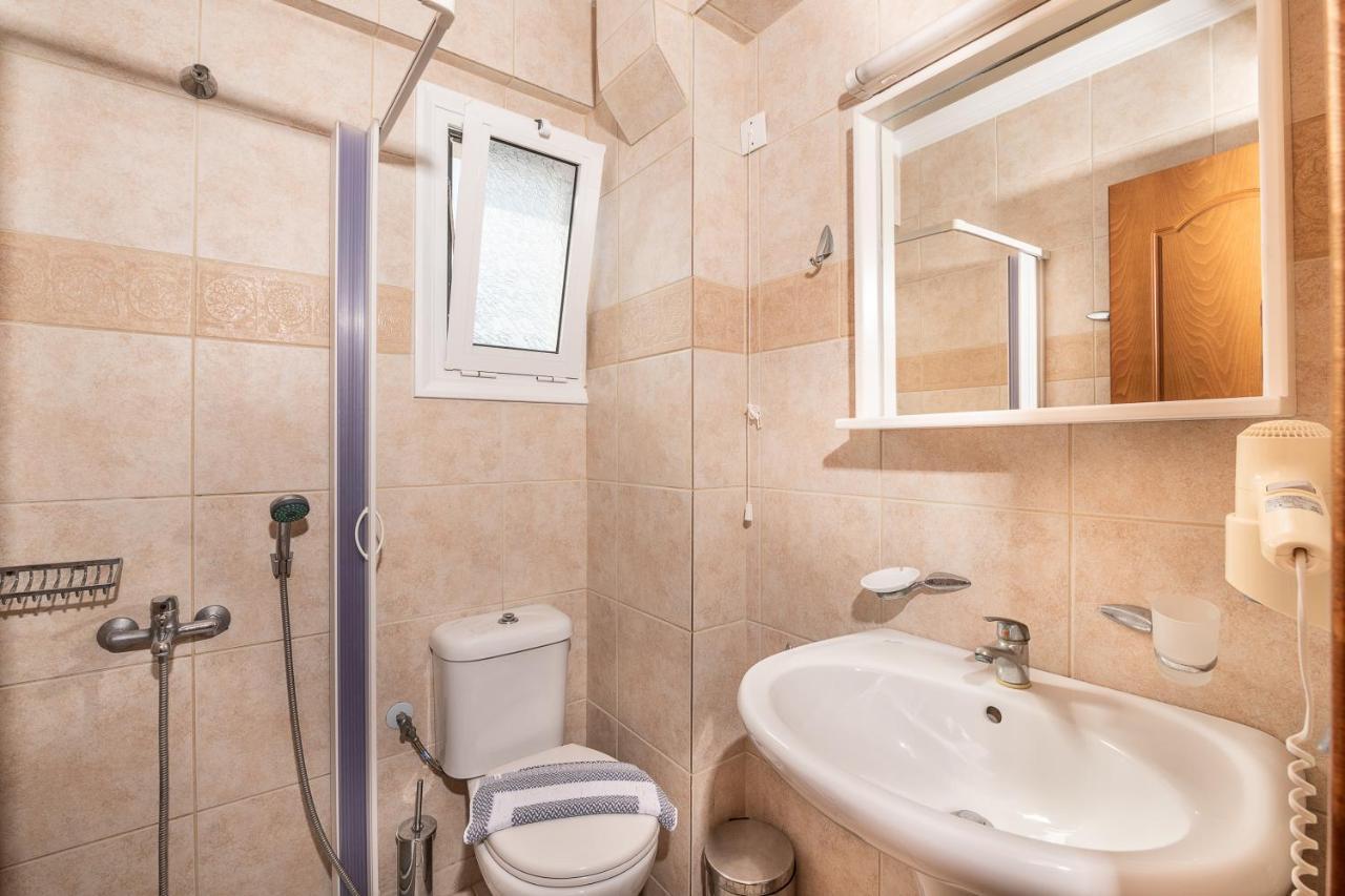 Angela Beach Aparthotel Platanias  Exterior photo